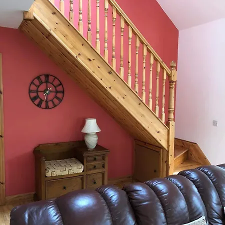 2 Ballyloskey Road Nyaraló *