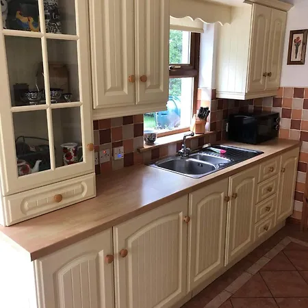 2 Ballyloskey Road *