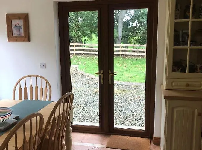 Дом отдыха 2 Ballyloskey Road *